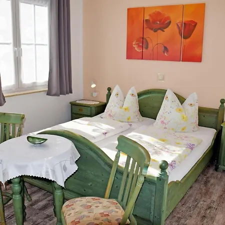 Guest house Edelstein 3*