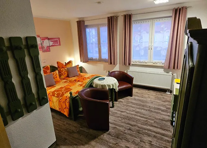 Edelstein Konukevi 3*